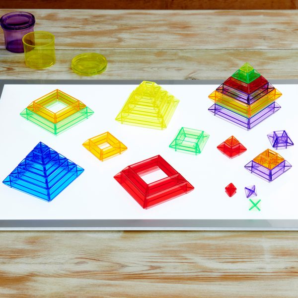 TickiT Průsvitné barevné pyramidy 30 ks