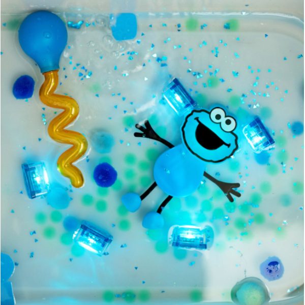COOKIE MOSTER Figurka Glo Pals + 2 svítící kostky do vody