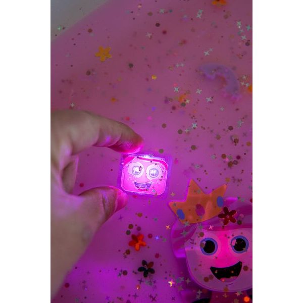PRINCEZNA IDA Figurka Glo Pals + 2 svítící kostky do vody