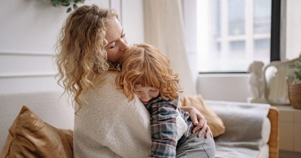 Trest, nebo přijetí? Co říká věda o zvládání dětského vzdoru