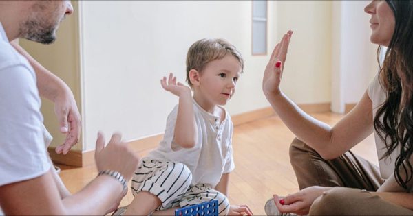 Dítě pláče ve školce: Kdy je to normální a kdy zbystřit