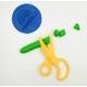 Plastové nůžky na modelínu a kinetický písek