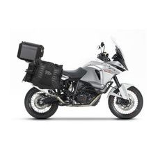 Set of SHAD TERRA TR40 adventure saddlebags and SHAD TERRA aluminium top case TR55 PURE BLACK, including mounting kit SHAD KTM 1290 SUPERADVENTURE