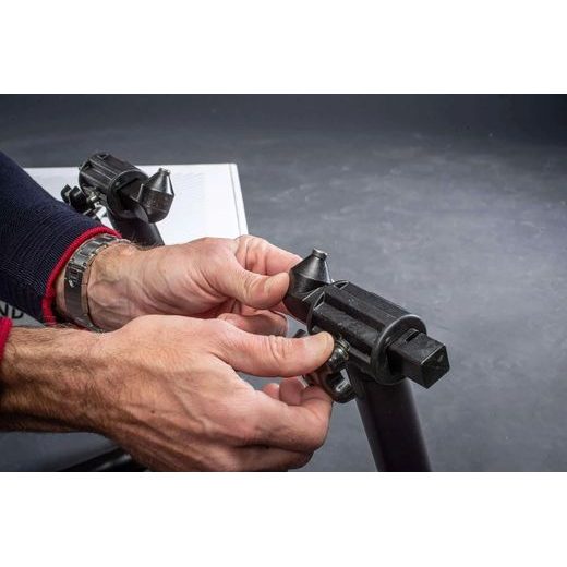 Universal front stand LV8 E600LC.KR with front cone cursors black/red