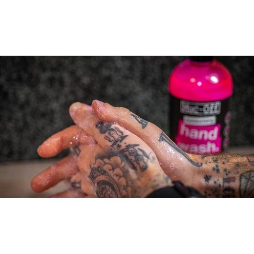 Antibacterial hand soap MUC-OFF 20265 500ml