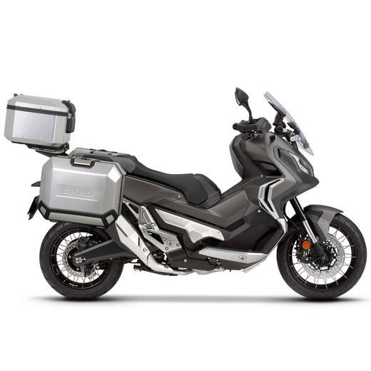 Komplet aluminijastih kovčkov z nosilci in ploščo SHAD TERRA, 37L zadnji kovček in 47L stranski kovčki SHAD HONDA X-ADV 750