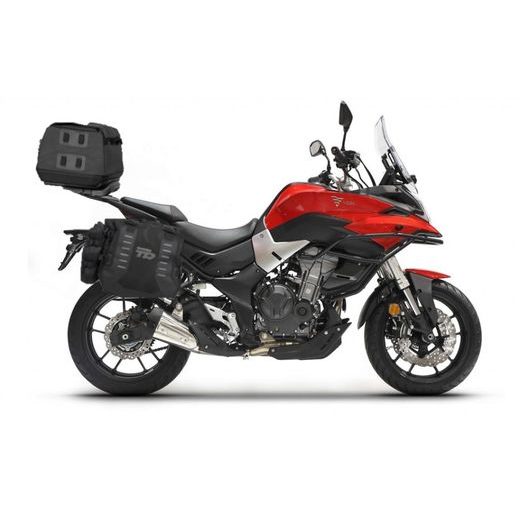 Set of SHAD TERRA TR40 adventure saddlebags and SHAD TERRA rear bag TR50, including mounting kit SHAD VOGE 500 DS/ DSX