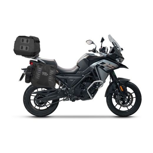 Set of SHAD TERRA TR40 adventure saddlebags and SHAD TERRA rear bag TR50, including mounting kit SHAD VOGE 650 DS/DSX