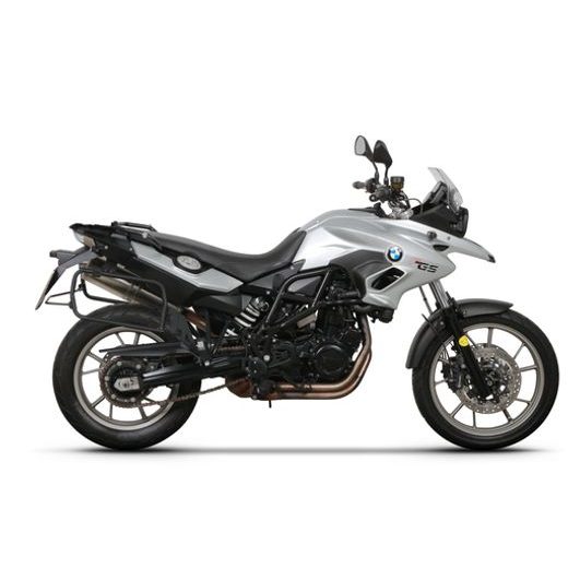 Set of SHAD TERRA TR40 adventure saddlebags and SHAD TERRA aluminium top case TR55 PURE BLACK, including mounting kit SHAD BMW F650GS/F700GS/F800GS