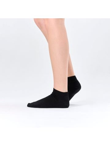 COTTON BLACK | Dámské kotníkové ponožky s 98% obsahem bavlny