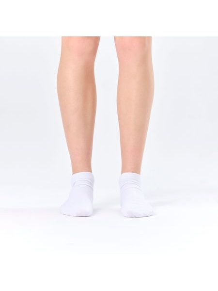 COTTON WHITE | Dámské kotníkové ponožky s 98% obsahem bavlny