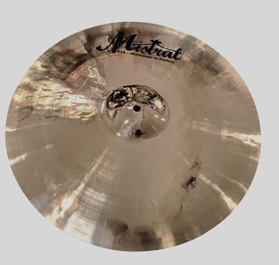 Mistral Brilliant model 2022 17" crash