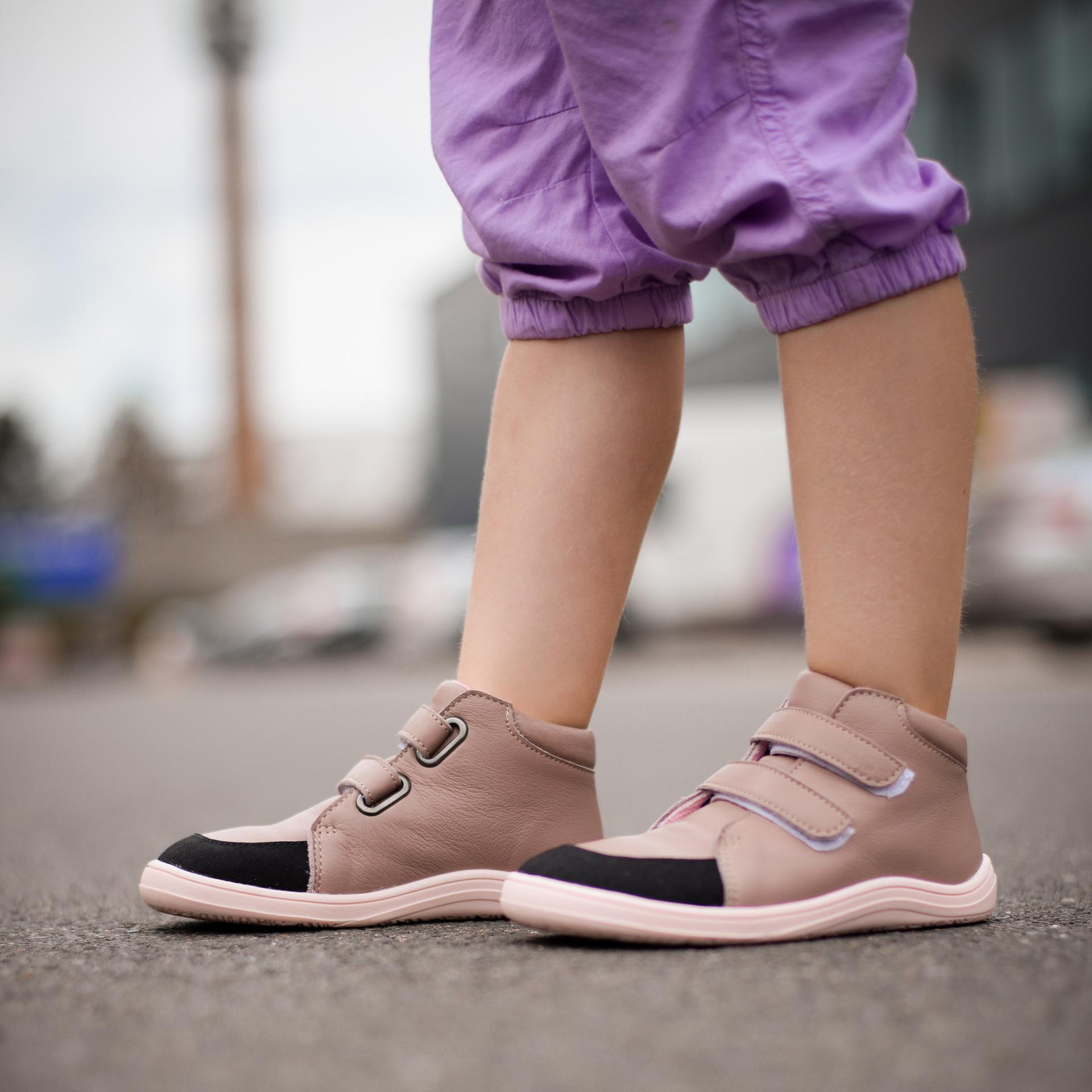 BABY BARE FEBO FALL Rosa Asfaltico